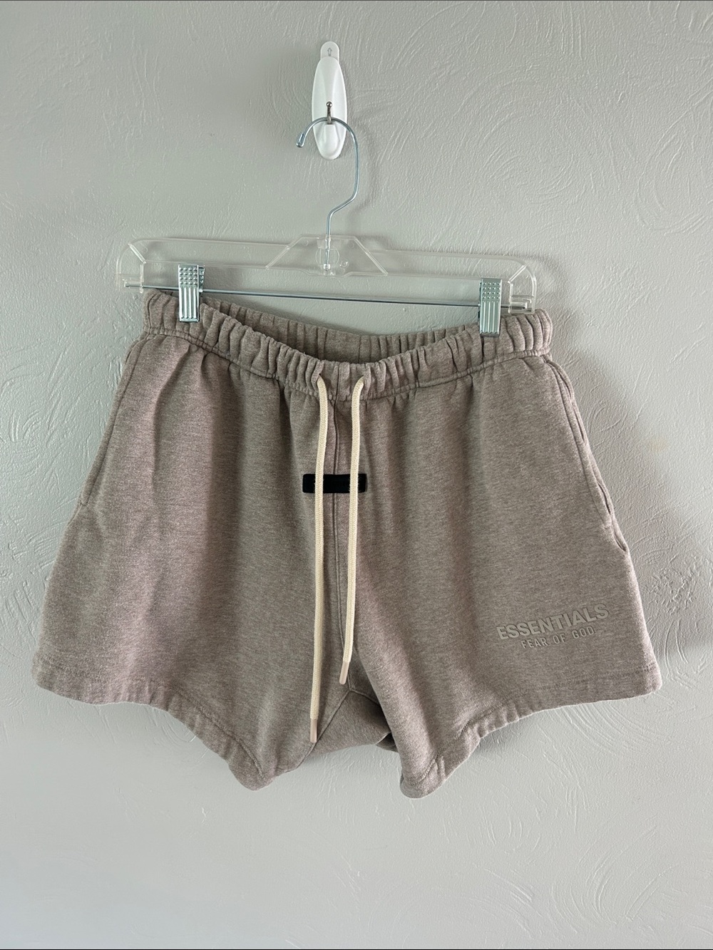 Essentials Fear of God Sweat Beige Short